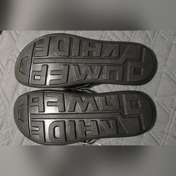 Adolfo sandals.  Size 11.5 - Picture 5 of 6